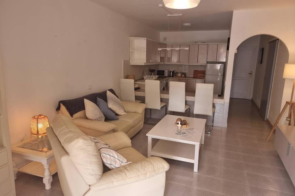 Casa Gales: Relax Next To The Sea Apartment For Families Corralejo Eksteriør billede
